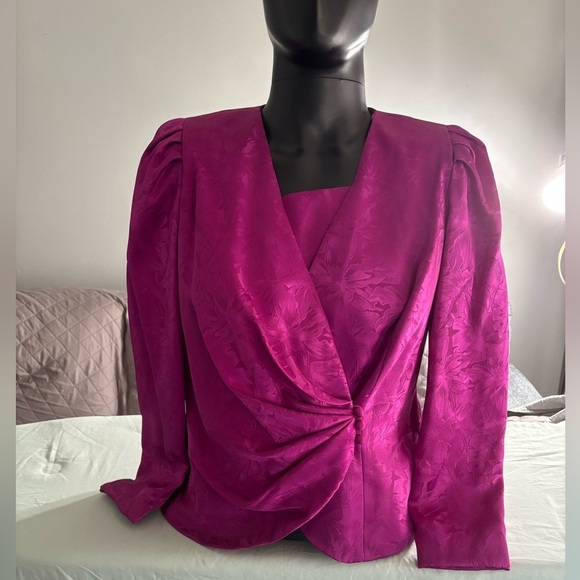 Miss Elliette Tops - Elegant Fuchsia Blazer with Knot Detail